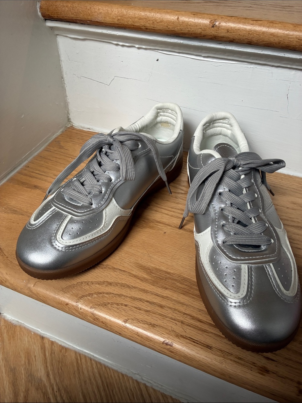 Rachel Roy silver sneakers SZ 8